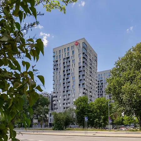 With Access To Sauna And Gym In The Centre By Renters Apartment